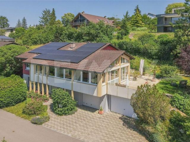 An bester Lage: 6.5 Zimmer EFH mit überzeugendem Raumangebot
