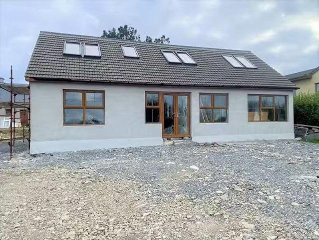 An Crumpán, Cuilleain, Carraroe, Galway is for sale