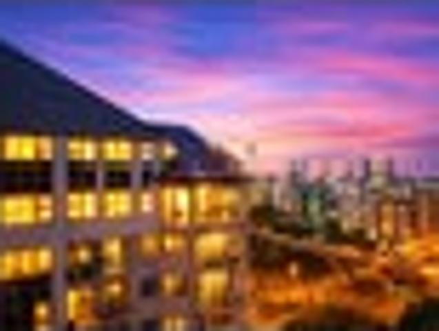 AN ENORMOUS SPLIT LEVEL APARTMENT 300 SQM PLUS