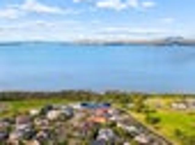 An Exceptional Coastal Estate with Spectacular.
