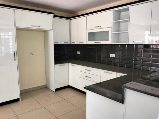 An executive 4bedroom town house for sale in kitisuru