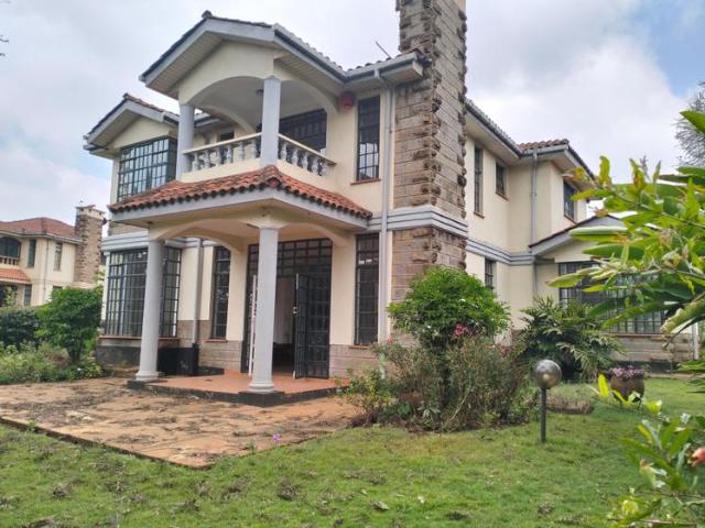 An executive 4bedroom town house for rent in nyari