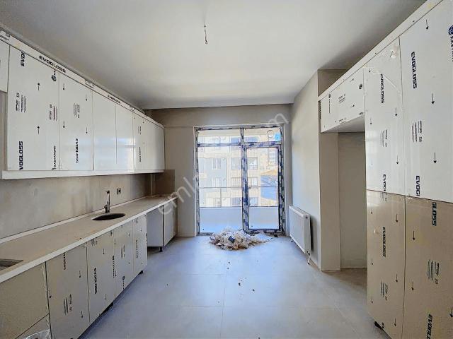 An ka'dan İstiklal'demükemmel Konum Sıfır 3+1 Full Yapılı Daire