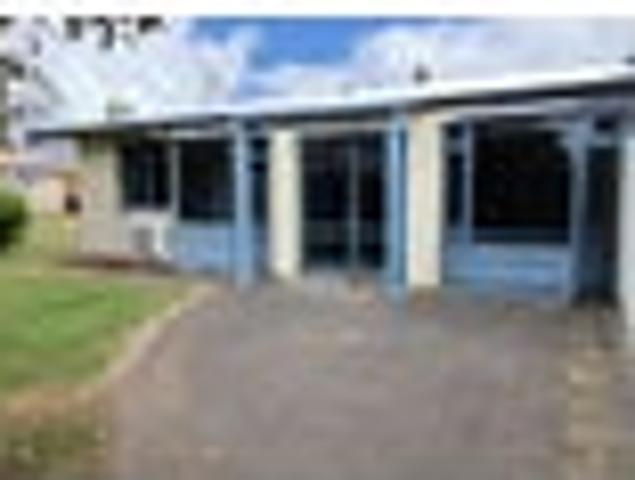 Don't miss this opportunity 3 bedroom Investment