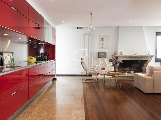An outstanding contemporary seafront villa for rent with splendid views, located in Cangas, Pontevedra