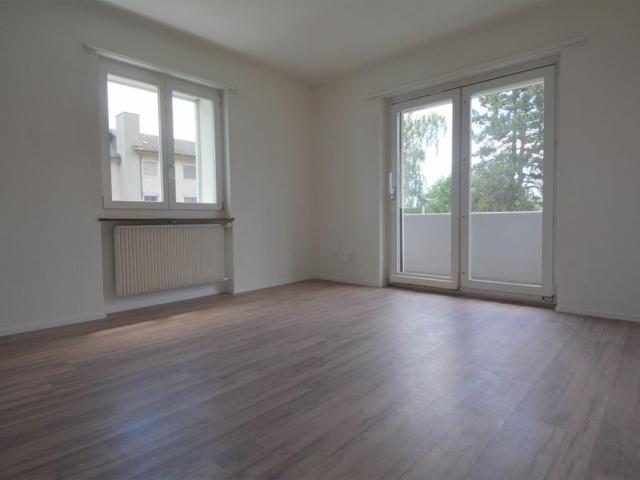 An ruhiger Lage im 6 Familienhaus