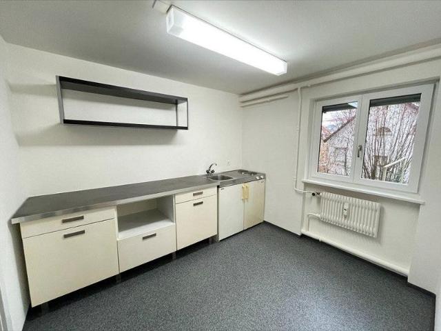 An sonniger, ruhiger Lage Singelwohnung am Rosenberg!
