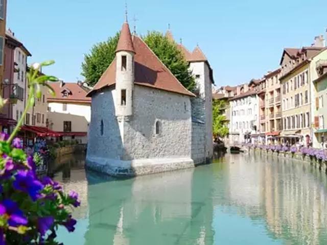 Annecy 74000 Achat / Vente appartement 2 pièces t2