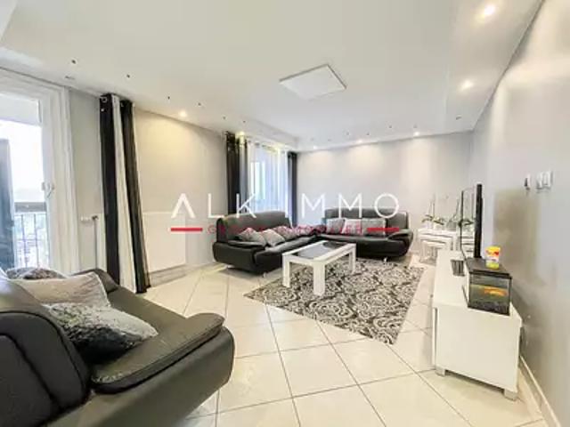 Annecy 74000 Achat / Vente appartement 4 pièces t4 au dernier étage