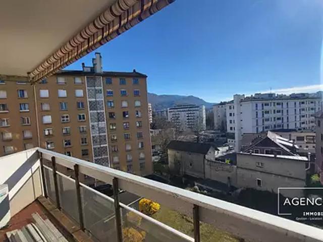 Annecy 74000 Achat / Vente appartement 5 pièces t5 au dernier étage