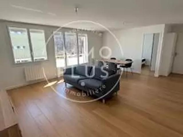 Annecy 74000 Location appartement 3 pièces t3 cave balcon