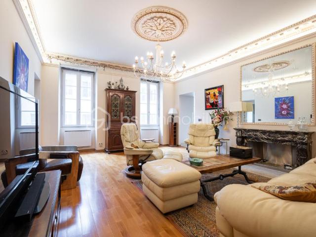 ANNECY – Appartement 211m² Adresse Signature | Rue du Pâquier