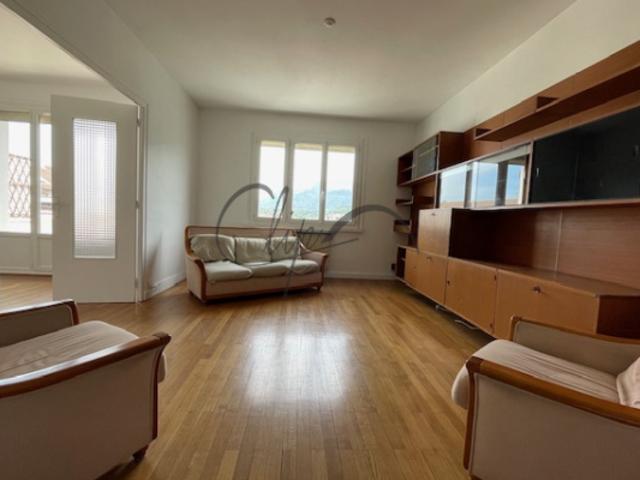 ANNECY Grand appartement, le charme des années 50