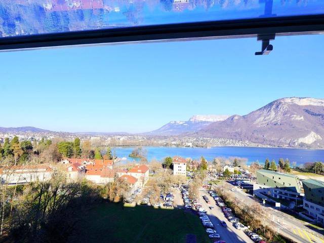 ANNECY Grand T3 de 91 M2 avec garage, face au lac