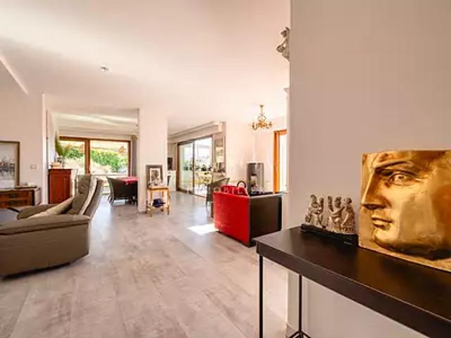 Annecy le Vieux 74940 Achat / Vente maison 12 pièces t12 au dernier étage