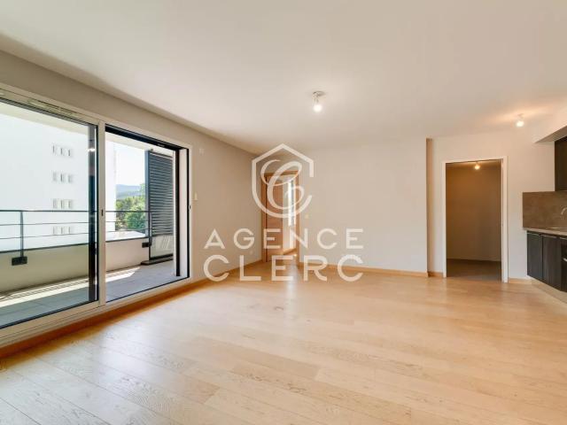 Annecy le Vieux, appartement type 3 proche du lac 61m² Annecy le Vieux