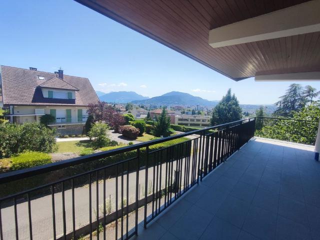 Annecy le Vieux Location Appartement 74
