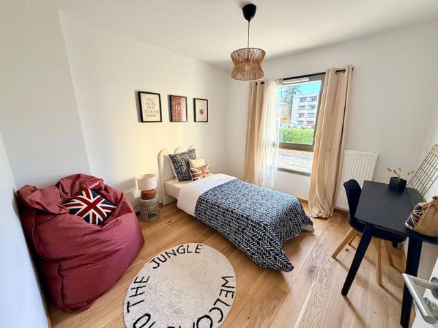 ANNECY LE VIEUX Résidence VESNA T4 113 m² + terrasse 29 m² triple exposition S/O/N