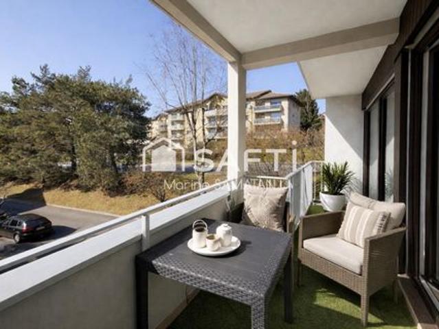 Annecy le Vieux T3 bis rénové balcon