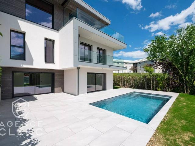 Annecy le Vieux, villa neuve vue lac
