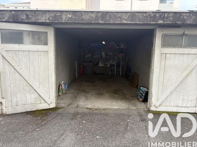 Annecy Vente Parking / Garage 74
