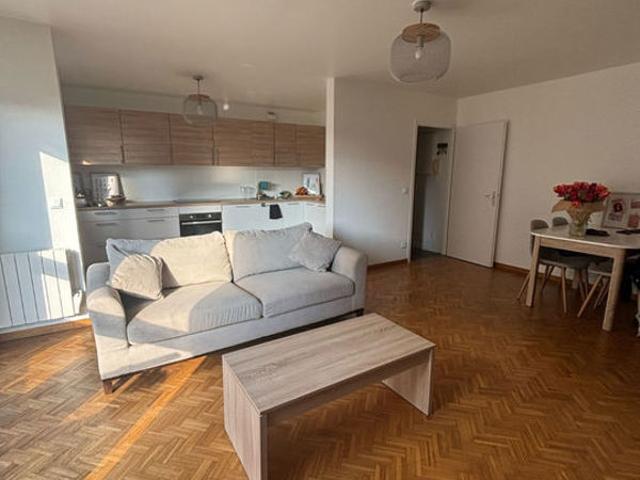 ANNEMASSE GRAND T3 74 m² PROCHE GARE ET CEVA PARKING BOX