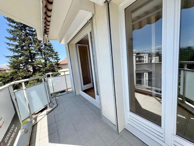 Annemasse / Ville la Grand Appartement Type T3 de 62m2 avec