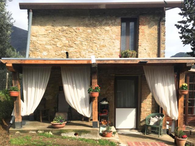 Terreno edif. residenziale in vendita a Pontemazzori Camaiore 55 mq Rif: 1404323