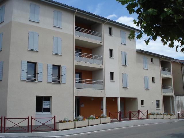 ANNEYRON T2 AVEC TERRASSE ET GARAGE 60.62 M2
