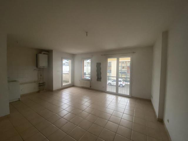 ANNONAY APPARTEMENT T3 AVEC GARAGE 71.91 M2