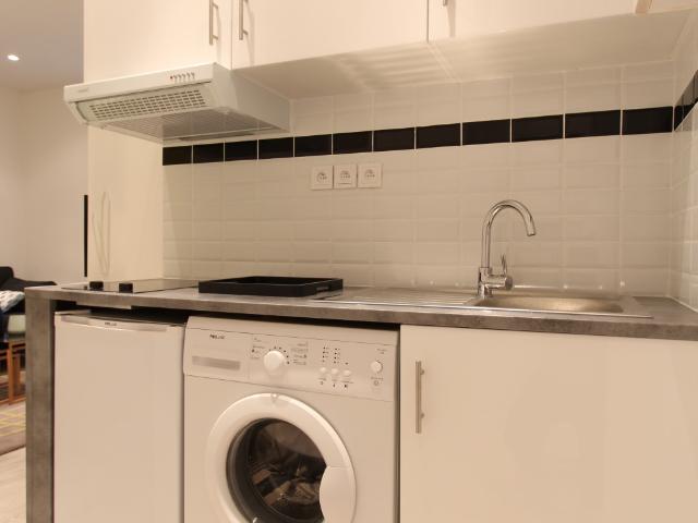 Annonce n° 202551 Joli T2 de 19,63 m² Rue Saint Michel 75018 Paris
