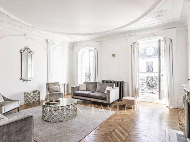 Annonce Location Appartement Paris 8ème Europe 75008, 4 Pièces ref:L0825PA