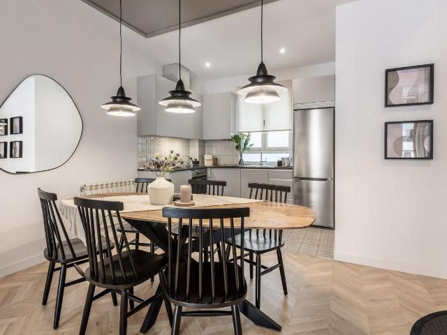 Anayet 4 bedrooms apartment in Malasaña, Madrid Amsterdam Apartments for Rent