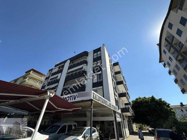 Anayol Üzeri Satılık 3+1 Daire