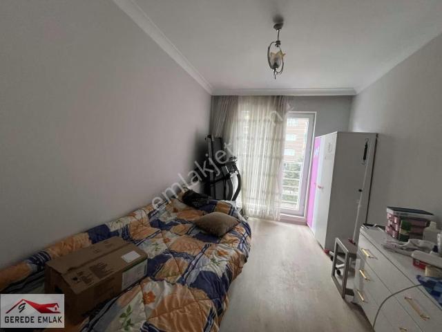Ana Cadde Üzeri Merkezi Konumda Yeni Binada Eşyalı Daire