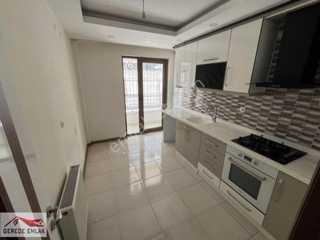 Ana Cadde Üzeri Yeni Binada Herşeyi İle İdeal 1+1