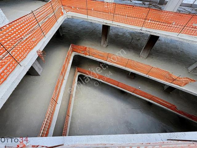 Ana Cadde Üzerinde 5000 M2, 5katlı Satılık Komple Bina Plaza Avm