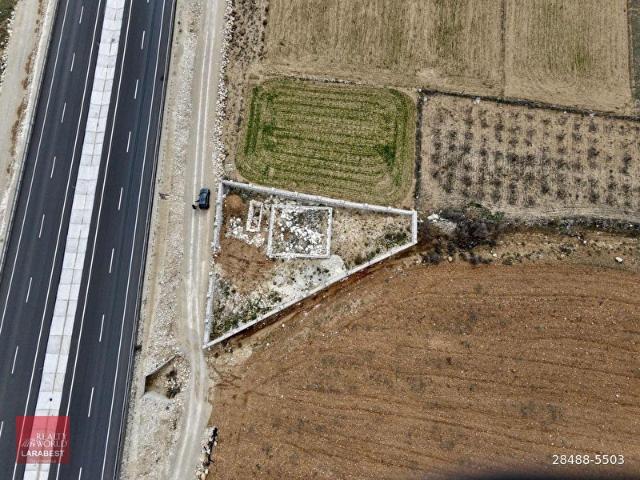 Ana Yol Cepheli 672 m2 Prefabrik Ev Yapılabilir