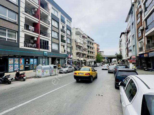 Ana Yol Üzeri İşlek Cadde'de Kiralık Sıfır Dükkan