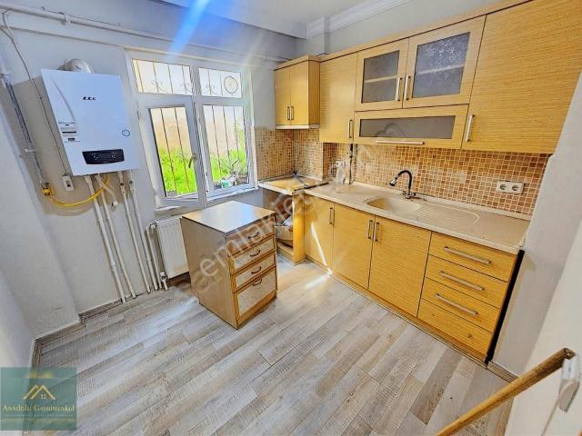 Anadolu Gayrimenkul'den Subaşı Mahallesi Satılık Geniş 1+1 Daire