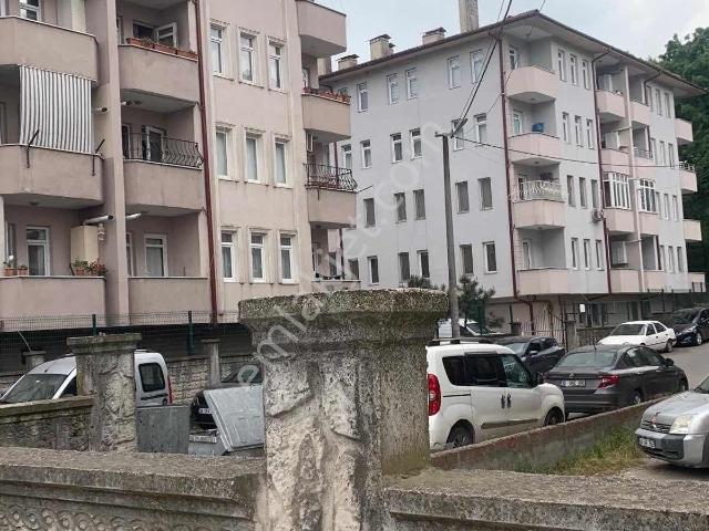 Anadolu Lis. Karşısı Taşhan Sitesi 140 M2 Net 2. Kat 3+1 Daire