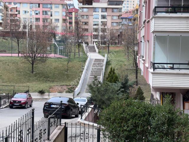 Anadolu'dan 3+1 Pazar Arkasında Vadi Dibinde Ferah Ve Teras 125 Metrekare