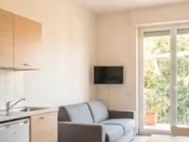 Anagnina trilocale con Balcone