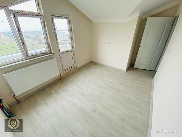 Anahtar Gayrimenkulden Bandırma 100.Yıl Mah 2+1 100m2 Amerikan Mutfak Köşe Cephe Satılık Dublex ev