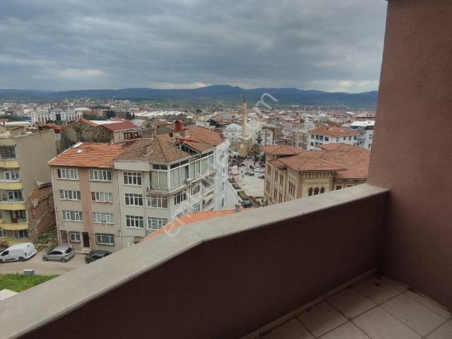 Çanakkale Biga Hamdibey Mahallesi Hükümet Meydanı Civarında Satılık 2+1 Daire