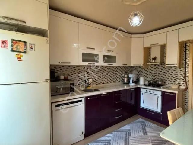 Çanakkale Biga Şirintepe Sitelerde Satılık 3+1 Bakımlı Daire