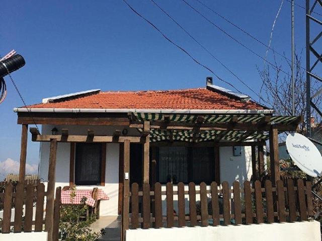 ÇANAKKALE ÇINARLI KÖYÜNDE BAHÇELİ 1+1 SATILIK MÜSTAKİL EV