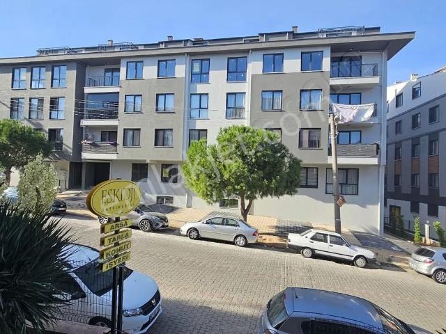 Çanakkale Kepez Atrium Evleri'nde Kiralık Net 90 M2 İşyeri