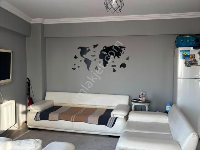 Çanakkale Merkez Mükemmel Konum Satılık 1+1 Geniş Daire Kiracılı