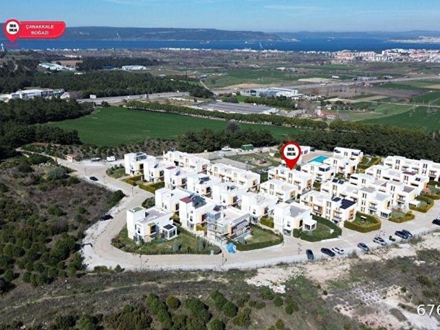 ÇANAKKALE 'NİN ELİT SİTESİNDE FULL BOĞAZ MANZARALI 5+1 VİLLA!